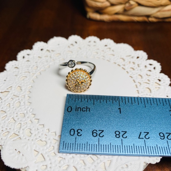 Spinning Bee in Crystal Flower, Stress relief ring, adjustable - Picture 6 of 8